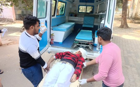 आगरा–लखनऊ एक्सप्रेसवे पर मचा कोहराम, ट्रक से कार की भीषण टक्कर, एक की मौत, चार गंभीर