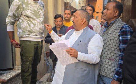 दक्षिण विधानसभा क्षेत्र में भाजपा का घर–घर दस्तक अभियान, एमएलसी विजय शिवहरे ने बूथों पर चलाया जागरूकता अभियान