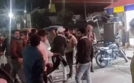 रामबाग चौराहे पर दबंगों का आतंक, खाने बैठे युवक को सड़क पर गिराकर बेरहमी से पीटा, वीडियो वायरल