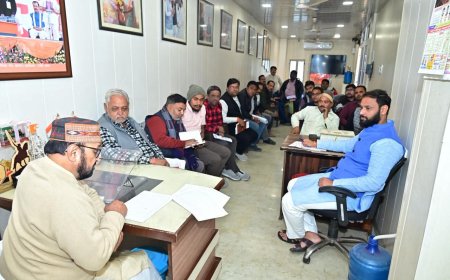 शत-प्रतिशत मतदाता पुनरीक्षण के लिए घर-घर दस्तक, मंत्री योगेंद्र उपाध्याय की अगुवाई में दक्षिण विस क्षेत्र में SIR अभियान तेज