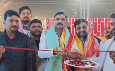 आगरा विंटर कार्निवल का आगाज, झूलों और स्वादिष्ट व्यंजनों से सजा तारघर बीएसएनएल ग्राउंड