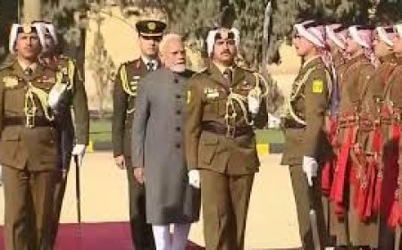 जॉर्डन की राजधानी अम्मान पहुंचे पीएम मोदी, एयरपोर्ट पर हुआ भव्य स्वागत, कई मुद्दों पर होगी बात