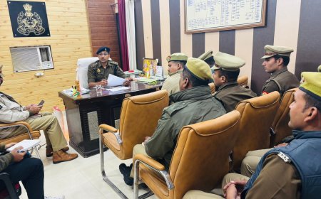 कोहरे में लापरवाही पड़ेगी भारी: आगरा ट्रैफिक पुलिस का सख्त अलर्ट, नियम तोड़ने वालों पर कसेगा शिकंजा