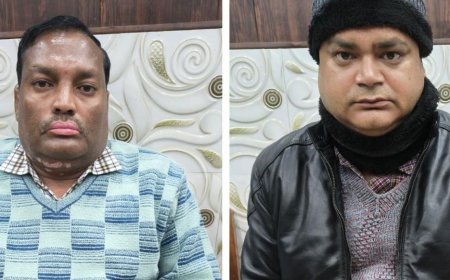 शाहजहांपुर में रिश्वतखोरी का पर्दाफाश, खंड शिक्षा अधिकारी सहित दो गिरफ्तार, अनुपस्थिति को अवकाश में बदलने के लिए पांच हजार रुपये लेते समय दबोचे गये