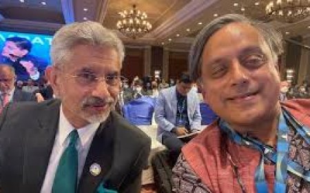 नालंदा यूनिवर्सिटी के मुरीद हुए शशि थरूर, विदेश मंत्रालय के लिए कही बड़ी बात  