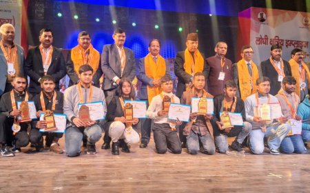 सूरसदन में प्रतिभाओं का महासम्मान, ‘लक्ष्य’ के आठवें समारोह में 450 से अधिक मेधाओं का अभिनंदन, शिक्षा और एकजुटता का दिया संदेश