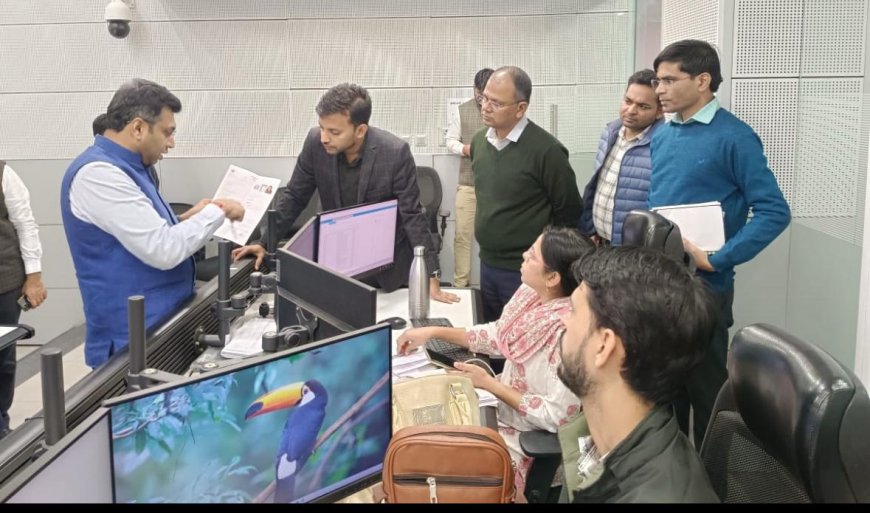 मतदाता सूची पुनरीक्षण पर डीएम सख्त,आगरा की शहरी विधानसभाओं में ‘कॉम्बिंग ऑपरेशन’, हर घर तक पहुंच अनिवार्य