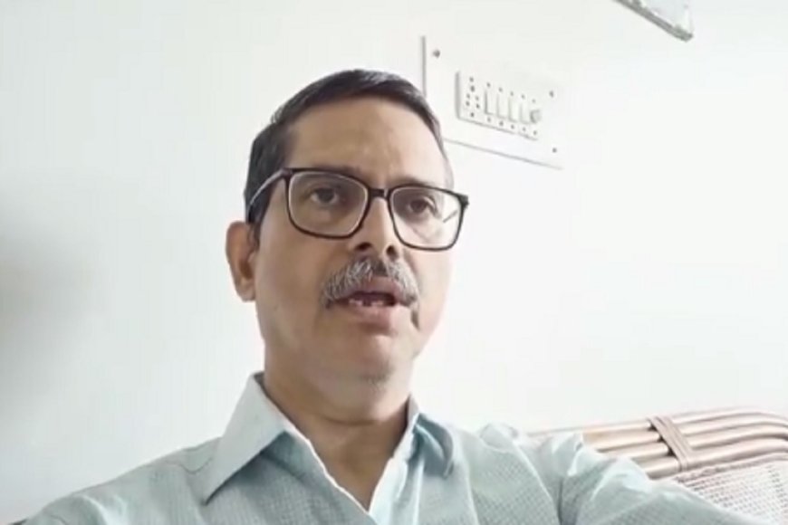 पूर्व आईपीएस अमिताभ ठाकुर को पुलिस ने शाहजहांपुर में ट्रेन से हिरासत में लेकर लखनऊ पुलिस को सौंपा, देवरिया कोर्ट पेशी के लिए की गई कार्रवाई, सोशल मीडिया पर फैल गई थीं लापता होने और अपहरण की अफवाहें