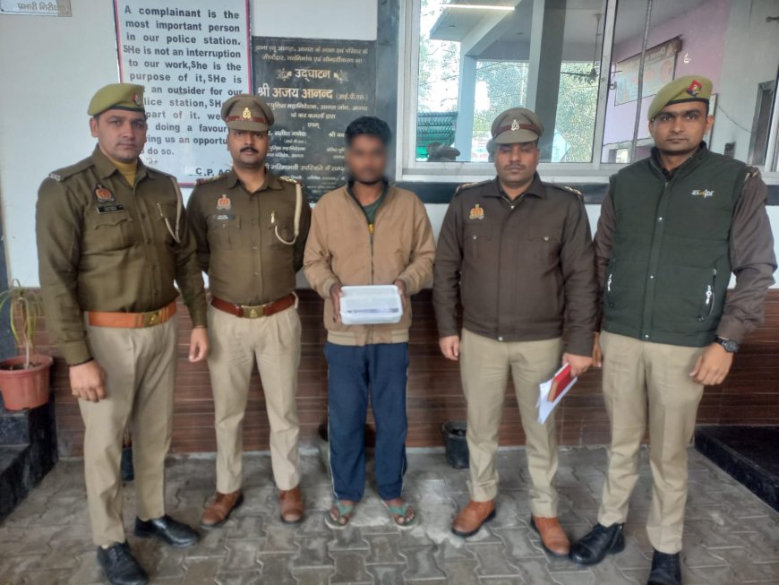 आगरा के नगला पदी में सूने घर को साफ करने वाला शातिर अभियुक्त गिरफ्तार, चोरी के 1.02 लाख रुपये बरामद