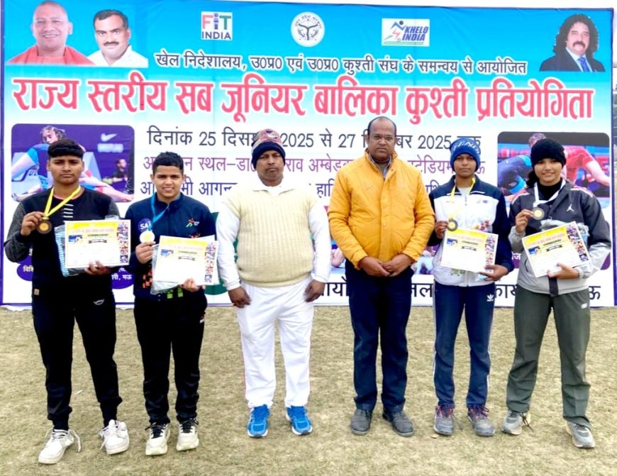 मऊ के अखाड़े में आगरा मंडल की बेटियों का दमखम, एक रजत व तीन कांस्य पदक किए नाम