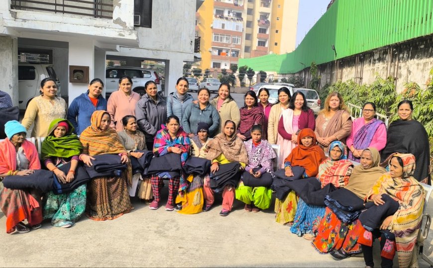 भीषण ठंड में सेवा की गर्माहट: पारस पर्ल्स अपार्टमेंट में जरूरतमंदों को कंबलों का वितरण