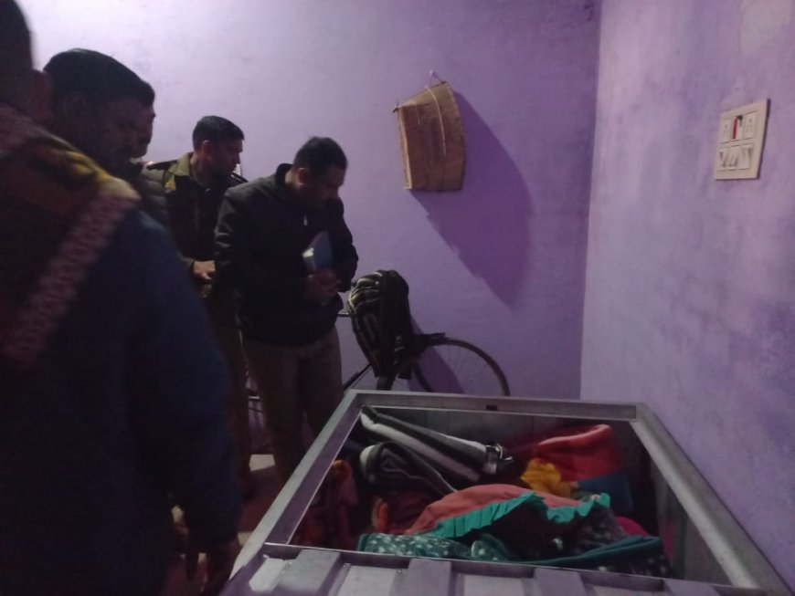 आगरा के पिनाहट में सूने घर की कुंडी काटकर लाखों के आभूषण ले उड़े चोर, फूट-फूट कर रोई विधवा
