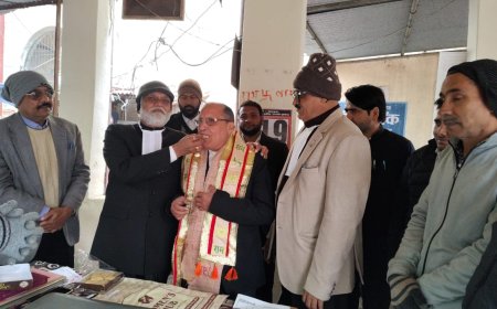 यूपी आर्म रेसलिंग में दो स्वर्ण पदक जीतने पर आगरा के अधिवक्ता दलवीर सिंह चाहर का भव्य सम्मान