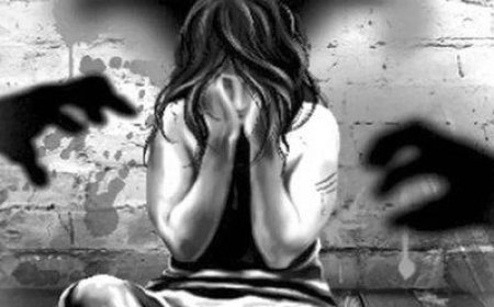 आगरा में शर्मनाक हरकत, गुब्बारे बेचने वाली किशोरी से छेड़छाड़, विरोध करने पर की मारपीट