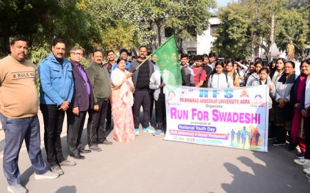राष्ट्रीय युवा दिवस पर ‘रन फ़ॉर स्वदेशी’,  विवेकानंद के विचारों से प्रेरित हुआ आगरा विश्वविद्यालय का युवा वर्ग