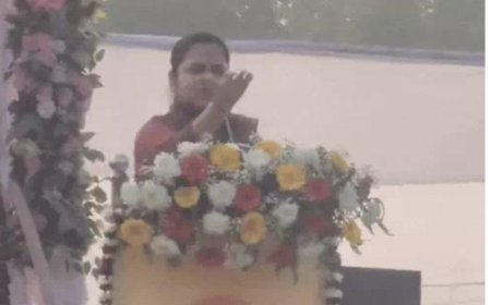 “मैं हिंदू हूं” की गूंज,  पहलगाम शहीद की पत्नी की आगरा से हुंकार