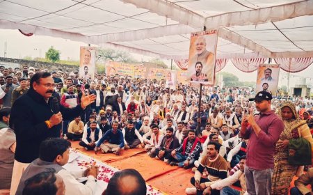 बाह में गूंजा विकसित भारत का संकल्प, सांसद राजकुमार चाहर ने कृषक-श्रमिक चौपाल से भरी नई ऊर्जा