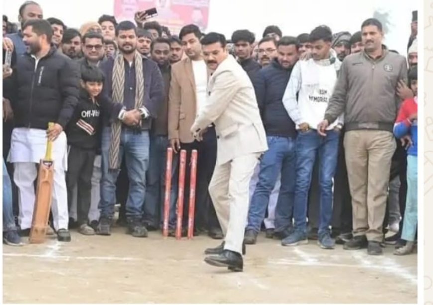 क्रिकेट मैच उद्घाटन में नारे की सियासत, राज्य मंत्री संजय गंगवार का बयान बना चर्चा का केंद्र