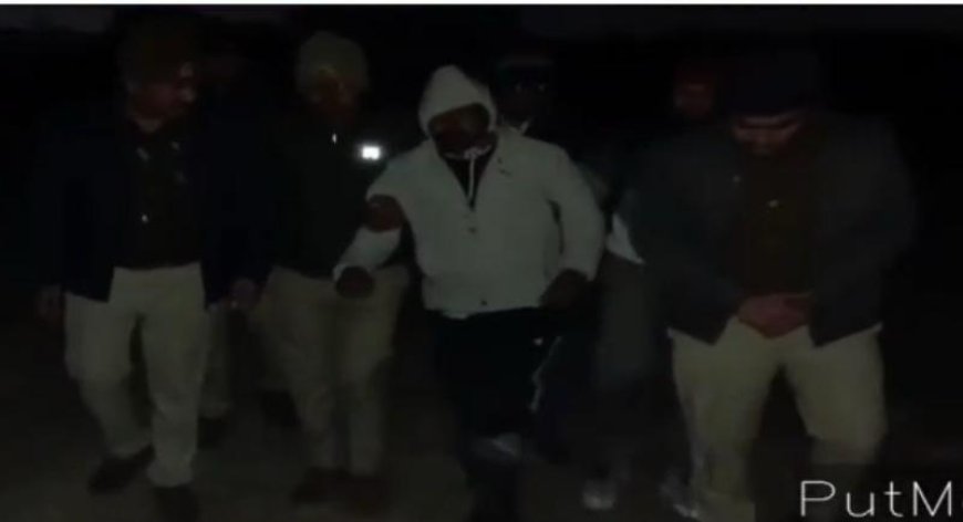 शाहगंज में देर रात पुलिस मुठभेड़, फायरिंग करने वाला शातिर चोर गोली लगने से घायल, गिरफ्तार