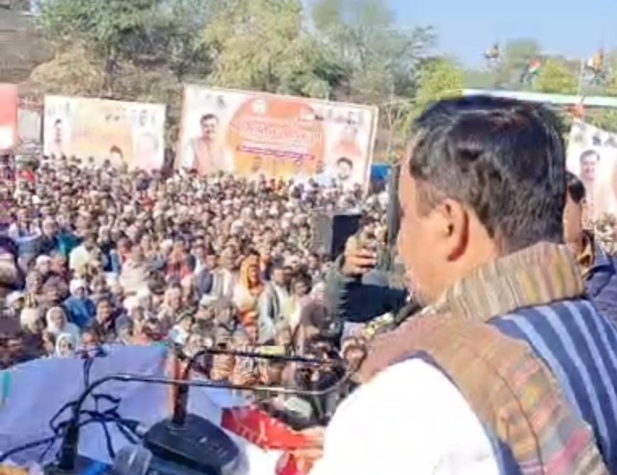 भाजपा अध्यक्ष नितिन नबीन पहुंचे मथुरा, एक्सप्रेस-वे से बाजना कट तक फूलों की वर्षा, जनसभा में ऐलान- 2027 में यूपी में फिर भाजपा सरकार