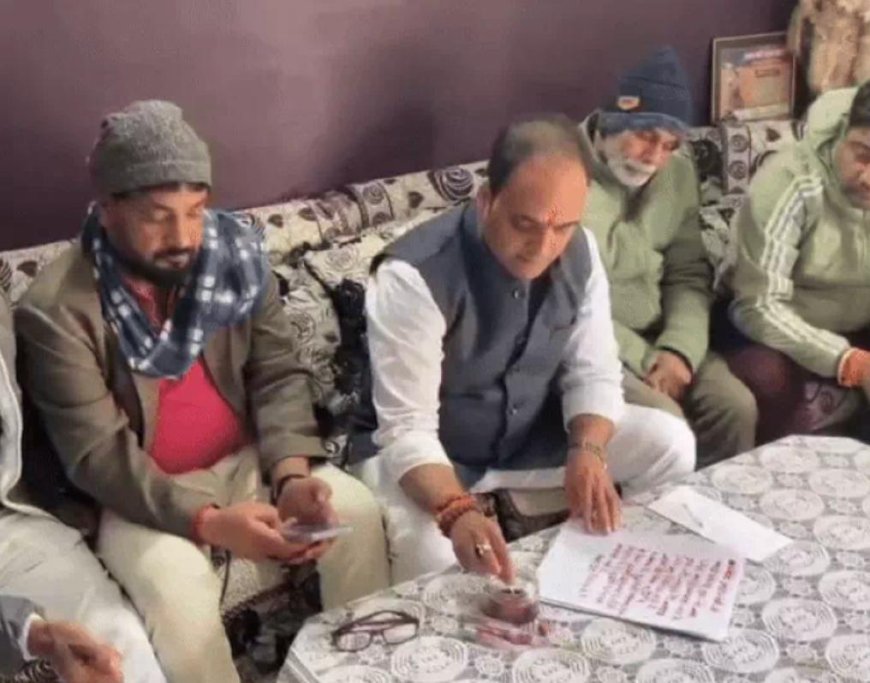 यूजीसी ड्राफ्ट एक्ट 2026 के खिलाफ आगरा में भी उबाल, भाजपा नेता का खून से पीएम को पत्र