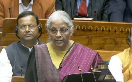 केंद्रीय बजट 2026- 53.5 लाख करोड़ खर्च का ऐलान, टैक्स-नॉन टैक्स से 60 लाख करोड़ से अधिक जुटाए जाएंगे, 36.5 लाख करोड़ लोन डेफिसिट, बायोफार्मा ‘शक्ति’, इलेक्ट्रॉनिक्स-एमएसएमई और बॉन्ड बाज़ार पर बजट 2026 का बड़ा दांव