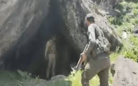 जम्मू कश्मीर के उधमपुर में जैश के शीर्ष कमांडर सहित दो आतंकवादी ढेर, गुफा में छिपे थे दोनों