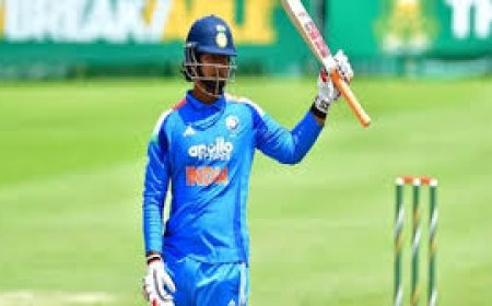 वैभव सूर्यवंशी ने विश्व कप फाइनल में बना डाले कई रिकार्ड,  80 गेंदों में 175 रन ठोके