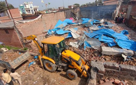 बरेली में 18 साल की कानूनी जंग के बाद सरकारी बंजर भूमि पर बनी अवैध मस्जिद ध्वस्त, कोर्ट के आदेश पर बरेली प्रशासन का बुलडोजर एक्शन