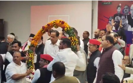 यूपी की सियासत में हलचल, नसीमुद्दीन और राजकुमार पाल सपा में शामिल