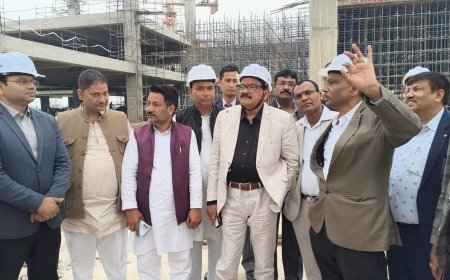 अटल बिहारी वाजपेयी के नाम पर होगा आगरा का नया एयरपोर्टः शहीद पृथ्वी सिंह चौहान के नाम पर होगा लाउंज, हवाई अड्डा सलाहकार समिति ने  पारित किये प्रस्ताव, दिसंबर 2026 तक न्यू सिविल एन्क्लेव पूरा करने का लक्ष्य,  गुवाहाटी, शिलांग, कोलकाता, जम्मू, सूरत और चेन्नई के लिए उड़ानों पर भी हुई चर्चा