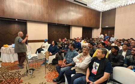 आगरा–झांसी–आगरा टीएसडी एडवेंचर रैली का औपचारिक आगाज़, स्क्रुटनी सत्र में गूंजा रोमांच का बिगुल, 52 कारें, 25 बाइकें और 700–800 किमी की चुनौतीपूर्ण यात्रा; देश भर से 77 प्रतिभागी, तीन दिन में तीन चरणों की परीक्षा