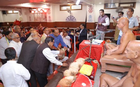 आगरा में उपाध्यायश्री विहसंतसागर महाराज का 15वां दीक्षा स्मृति समारोह भक्ति भाव से मना