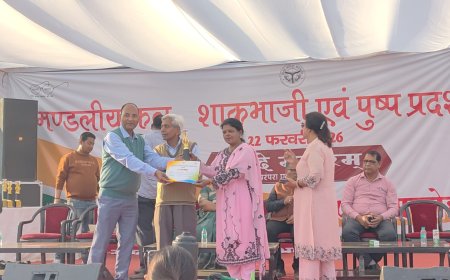 पुष्प सौंदर्य में टीयर्स का परचम, फूलों की सज्जा से पुष्प प्रदर्शनी में प्रथम स्थान पर किया कब्ज़ा