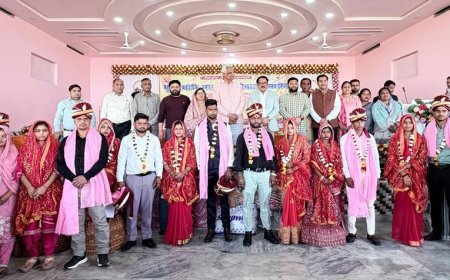 आगराः मुख्यमंत्री सामूहिक विवाह योजना में एत्मादपुर–खंदौली क्षेत्र के 53 जोड़े बने जीवनसाथी