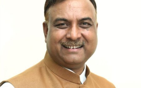 एआई समिट में कांग्रेसियों के अर्द्धनग्न प्रदर्शन पर भड़के सांसद नवीन जैन, राहुल गांधी पर तीखा प्रहार