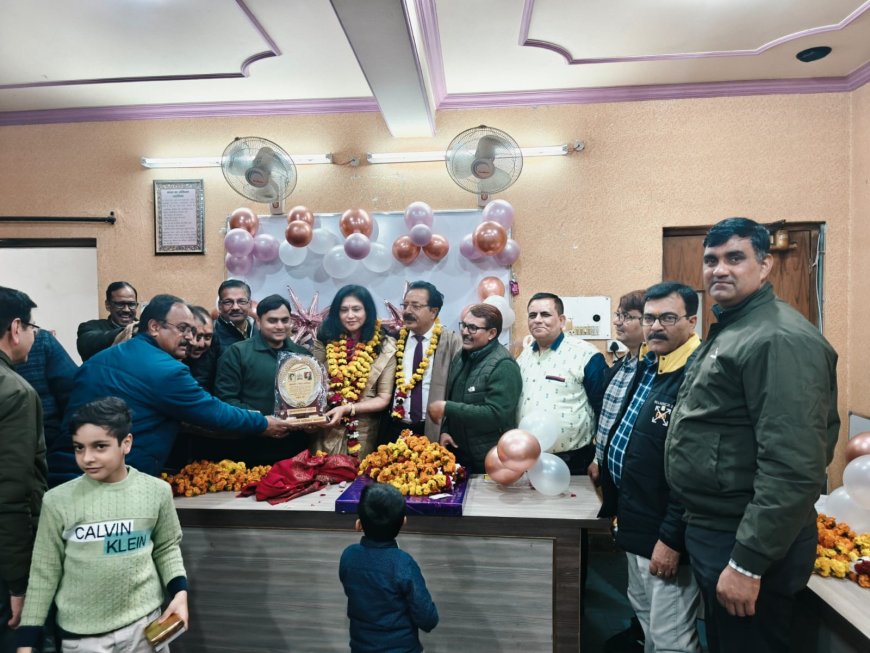 आकाशवाणी आगरा की प्रशासनिक अधाकारी सुनीता जागिया की 41 वर्षों की सेवा का अध्याय पूरा, विदाई