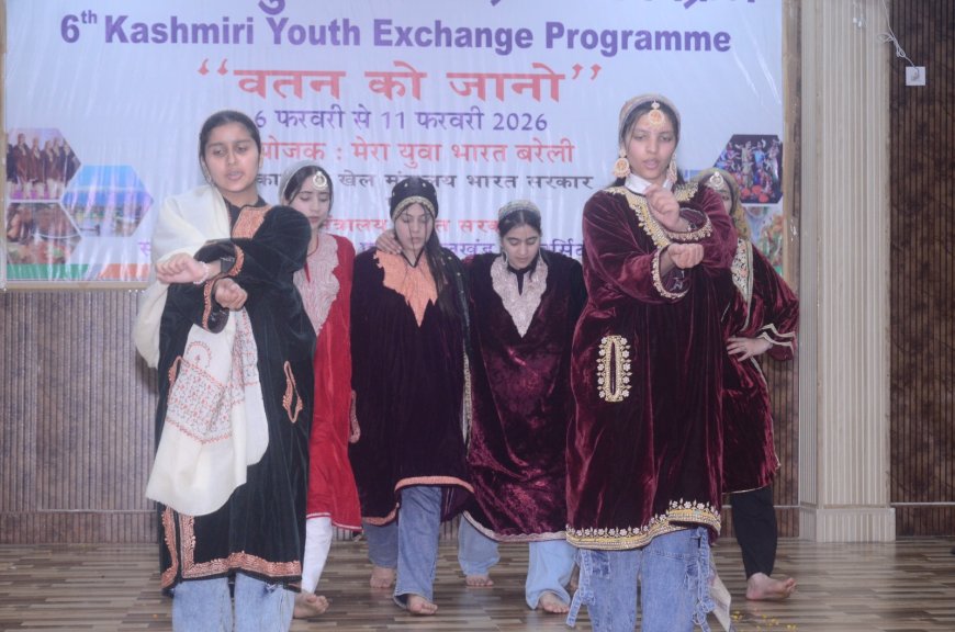 बरेली में कश्मीरी युवा आदान-प्रदान कार्यक्रम: बैल कोल्हू में दिखी आत्मनिर्भर भारत की झलक