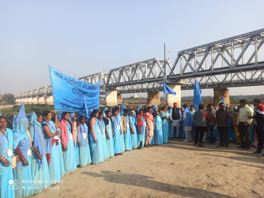 अपनी नदी बचाने के लिए आगरा को आगे आना होगा: यमुना अविरल–निर्मल पदयात्रा में जल सहेलियों का आह्वान