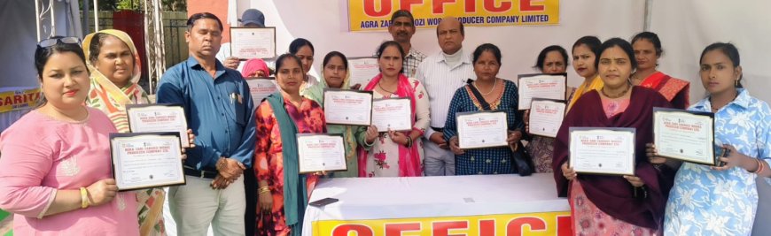 आगरा में हस्तशिल्प प्रदर्शनी का समापन, तीन स्टेट अवॉर्डी समेत देशभर के 18 शिल्पियों का सम्मान