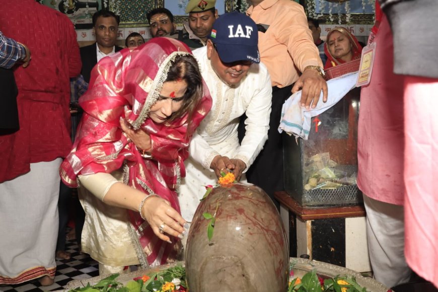 शिवमय नाथ नगरी: महाशिवरात्रि पर डिजिटल लाइटिंग, पुष्प सज्जा और जयघोष से गूंजा बरेली