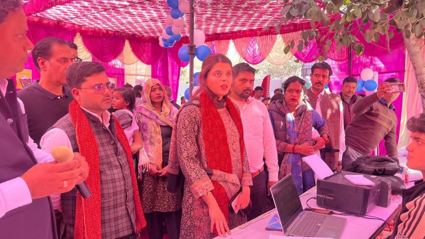 हर बच्चे का हक़ है शिक्षा: नगला बूढ़ी के आरटीई एडमिशन मेले में उमड़े अभिभावक और बच्चे