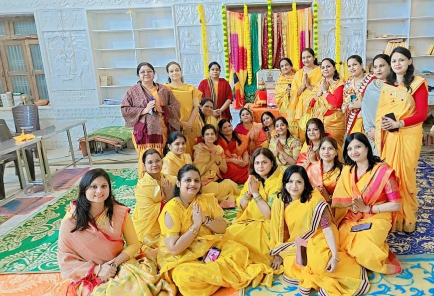 आचार्य विद्यासागर महाराज के समाधि दिवस पर जैन मंदिर में भावपूर्ण भजन संध्या