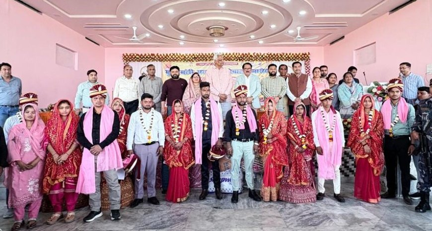 आगराः मुख्यमंत्री सामूहिक विवाह योजना में एत्मादपुर–खंदौली क्षेत्र के 53 जोड़े बने जीवनसाथी
