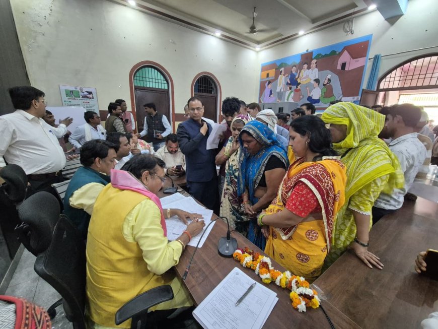 अमरपुरा सचिवालय में SIR अभियान को मिली रफ्तार, सांसद राजकुमार चाहर के नेतृत्व में आवेदन भरे गए