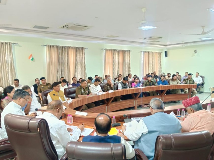 शहर को मिल सकते हैं तीन एलिवेटेड रोड, आगरा की विकास रफ्तार और कानून व्यवस्था पर मंथन