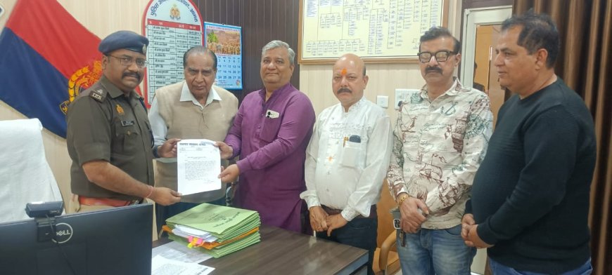 होली से पहले शाहगंज बाजार में ट्रैफिक सुधार की पहल, व्यापारियों ने डीसीपी ट्रैफिक से की मुलाकात