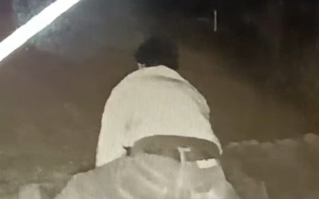 छत का टट्टर हटाकर घर में घुसा चोर: फतेहपुर सीकरी में बंद मकान से लाखों के आभूषण और नकदी पार, सीसीटीवी में कैद हुई वारदात