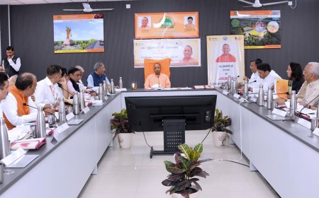 सीएम योगी आदित्यनाथ ने ब्रज विकास परिषद की आठवीं बैठक में लिए बड़े फैसले: 300 करोड़ की परियोजनाओं को मंजूरी, 84 कोस परिक्रमा मार्ग, मथुरा-वृंदावन फोरलेन रोड, यमुना रिवर फ्रंट क्रूज और हेरिटेज सिटी सहित ब्रज के समग्र विकास को मिला मेगा ब्लूप्रिंट