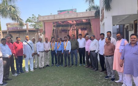 लक्ष्य एसोसिएशन की मासिक बैठक में शिक्षा, संगठन विस्तार और संस्था के भवन पर हुआ मंथन